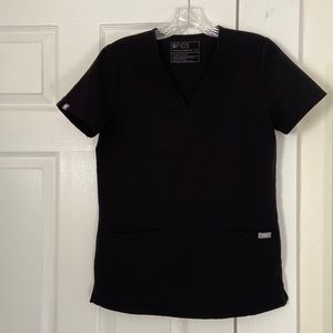 Wore a few times just have too many scrub tops! Super comfy, great quality Figs